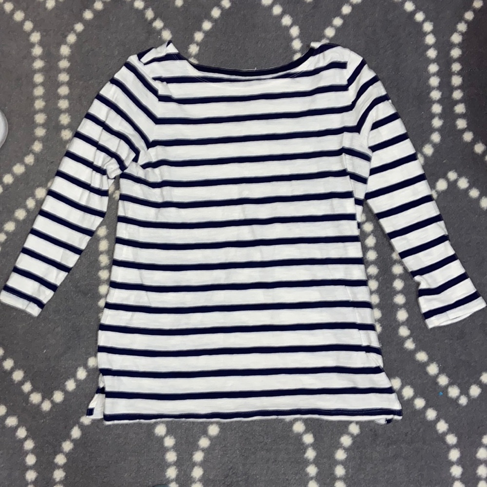 Women’s XS 3/4 length sleeve top